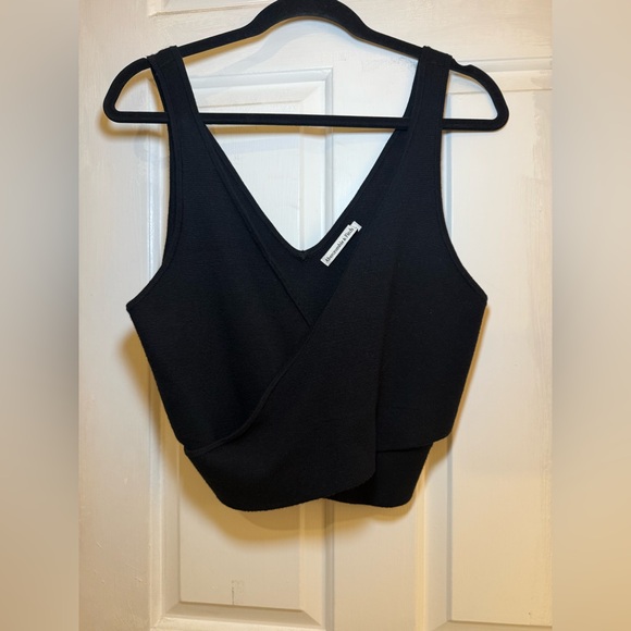 Abercrombie and Fitch V-neck tank - Picture 2 of 2